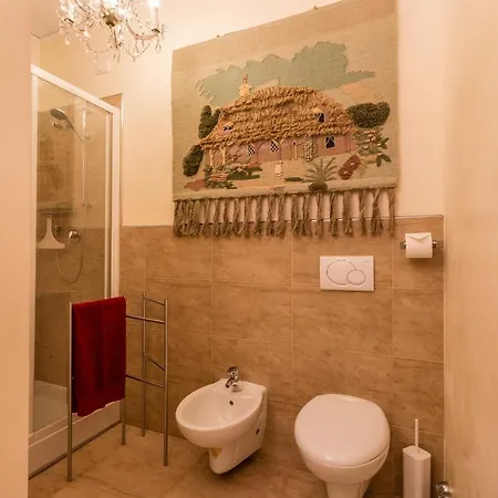 Doge's Pantheon & St.mark School In Hidden Apartment