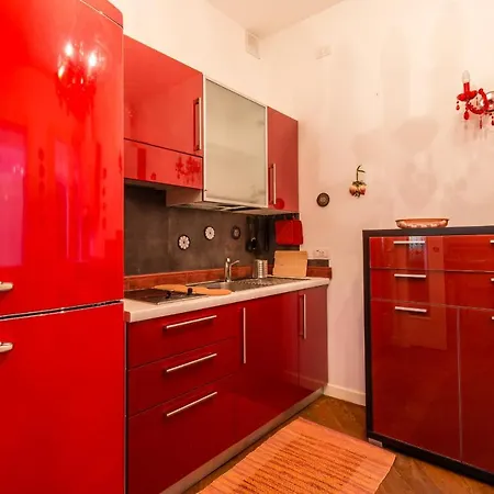 Doge's Pantheon & St.mark School In Hidden Apartment *
